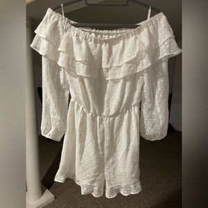 White express romper only worn once in good condition size S